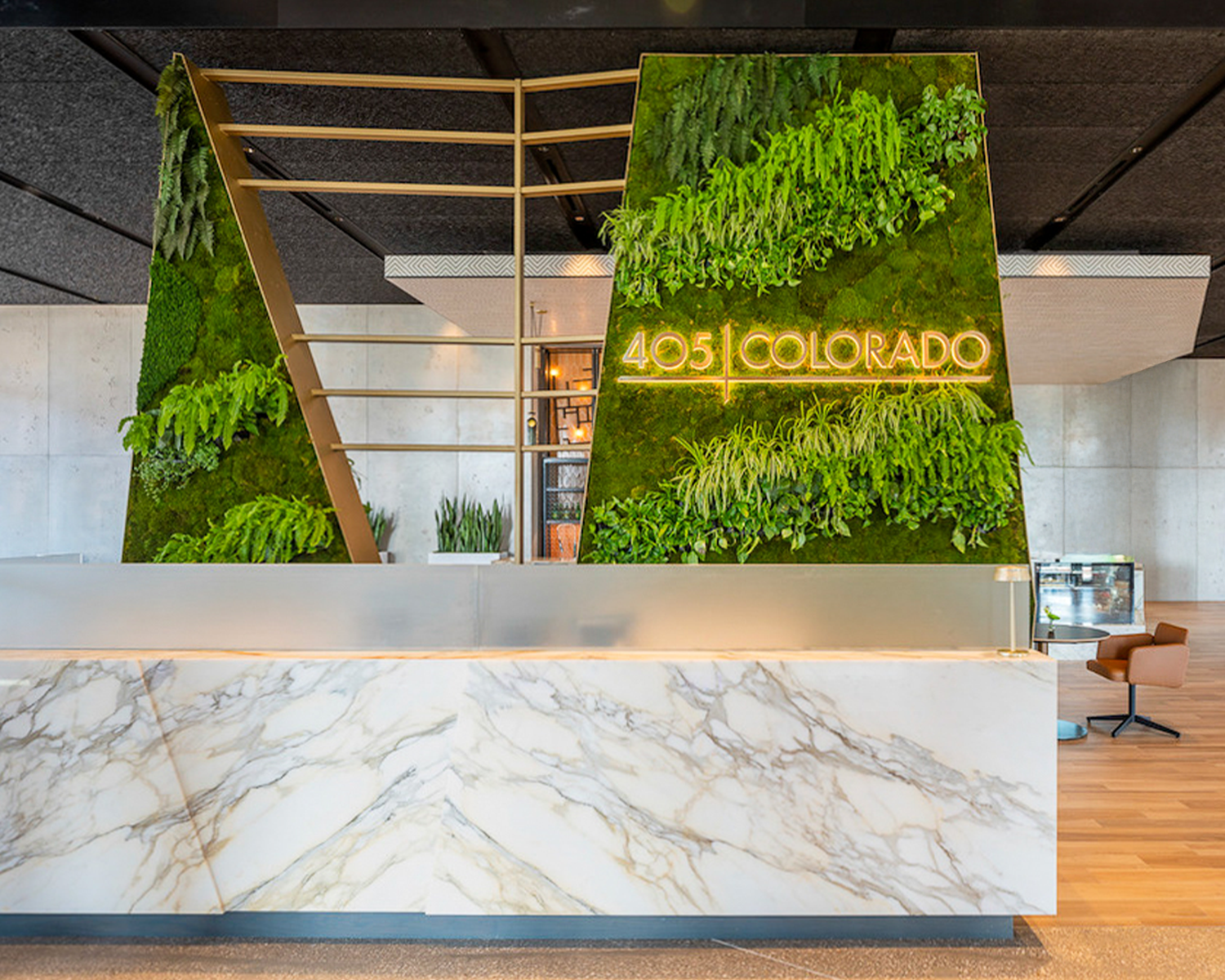 Green wall architectural installation
