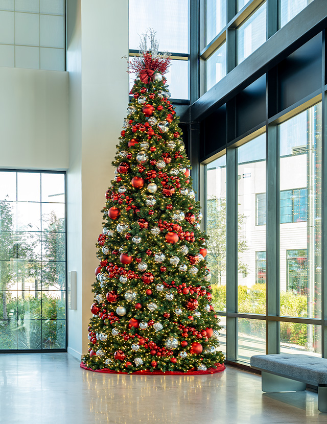 commercial-holiday-decor-marquee-12