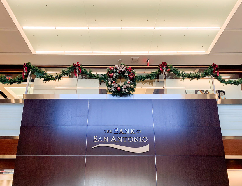 commercial-holiday-decor-marquee-7